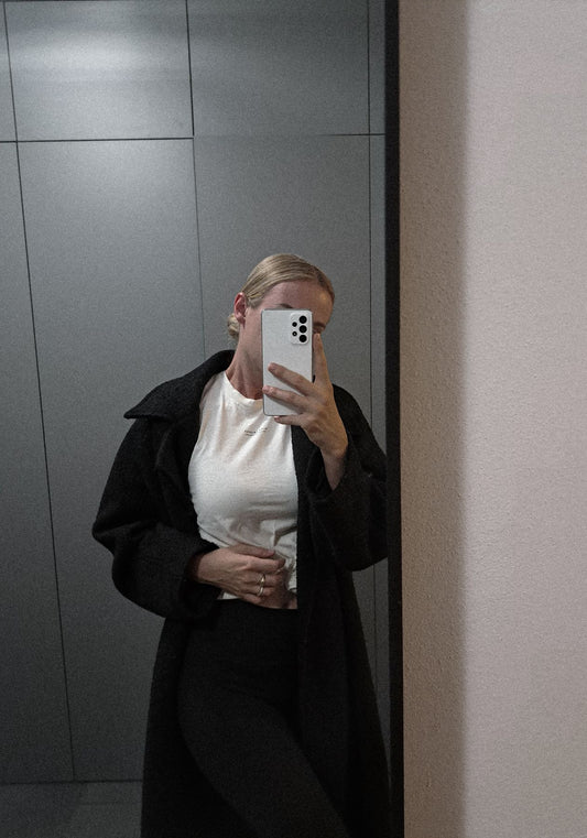 Outfit by @barboradrink T-shirt Offwhite