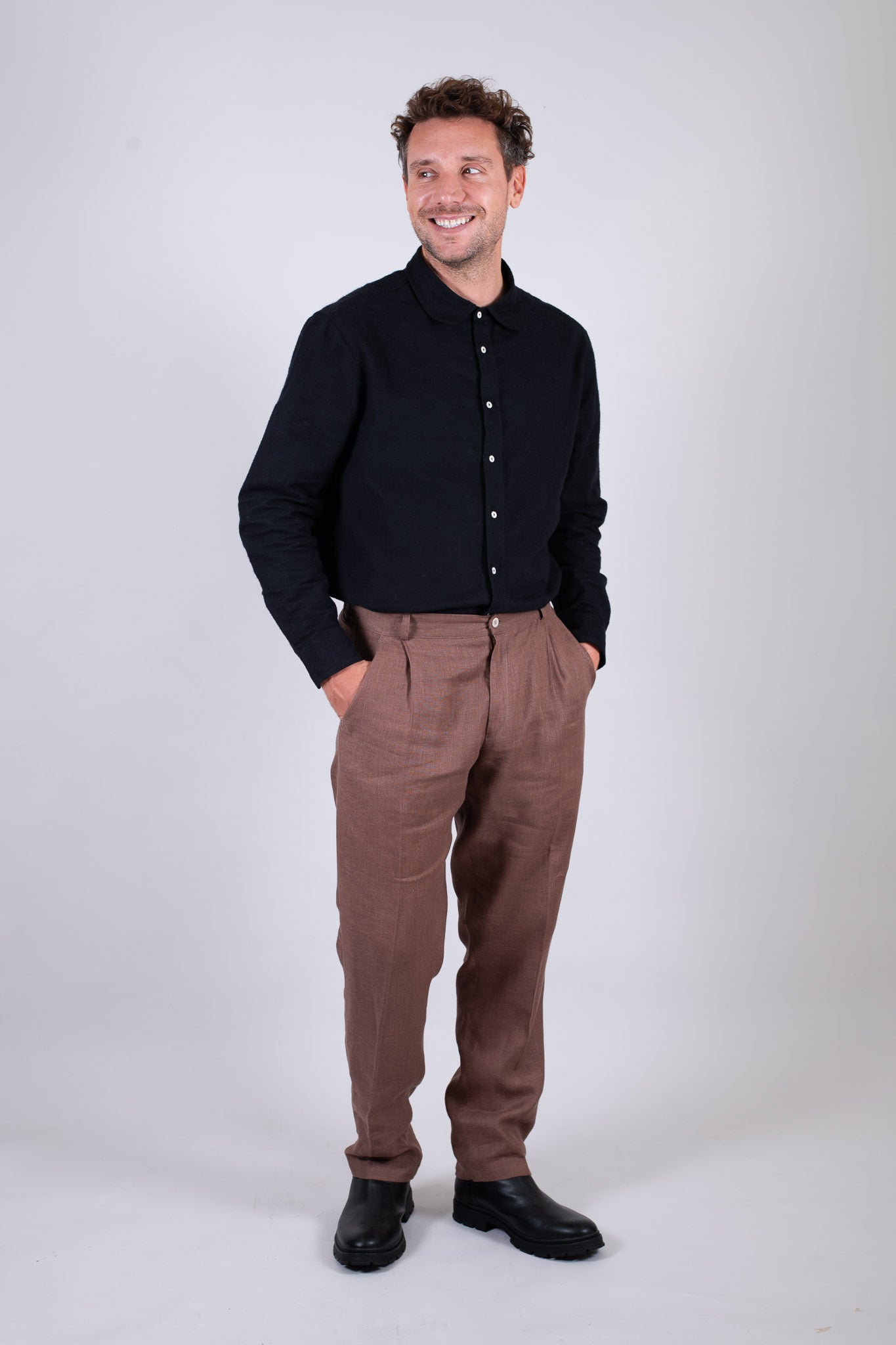 Men's Loose-fit Linen Pants - Brown