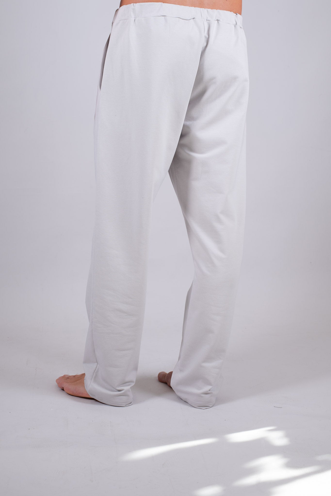 Pánske teplákové nohavice wide z biobavlny Pearl gray - Straight-leg
