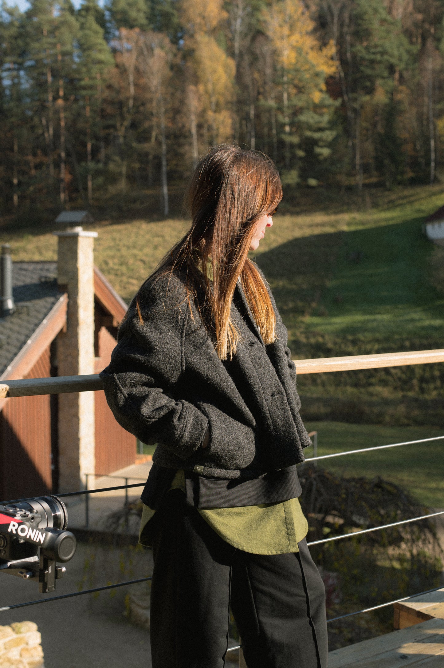 Dámsky vlnený kabát short Loose fit – Dark gray