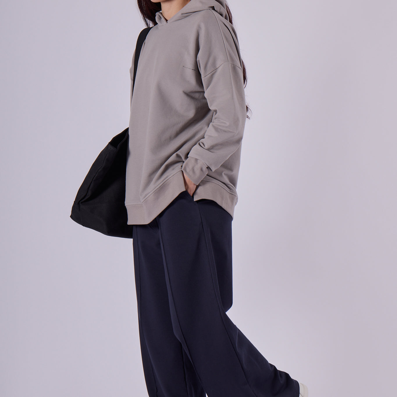 Dámská mikina s kapucí z biobavlny brushed - Oversized