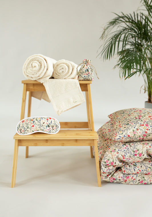 Deco & Home satin bedding Beige with flowers