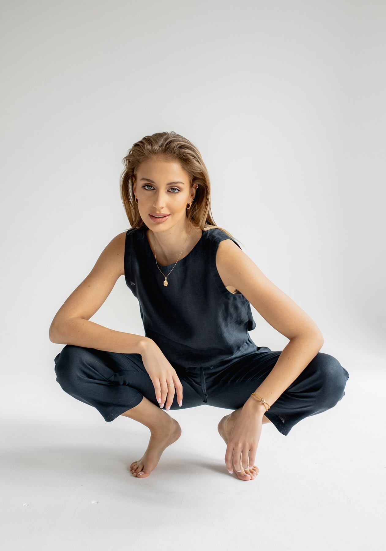 Women's linen crop top Deep blue