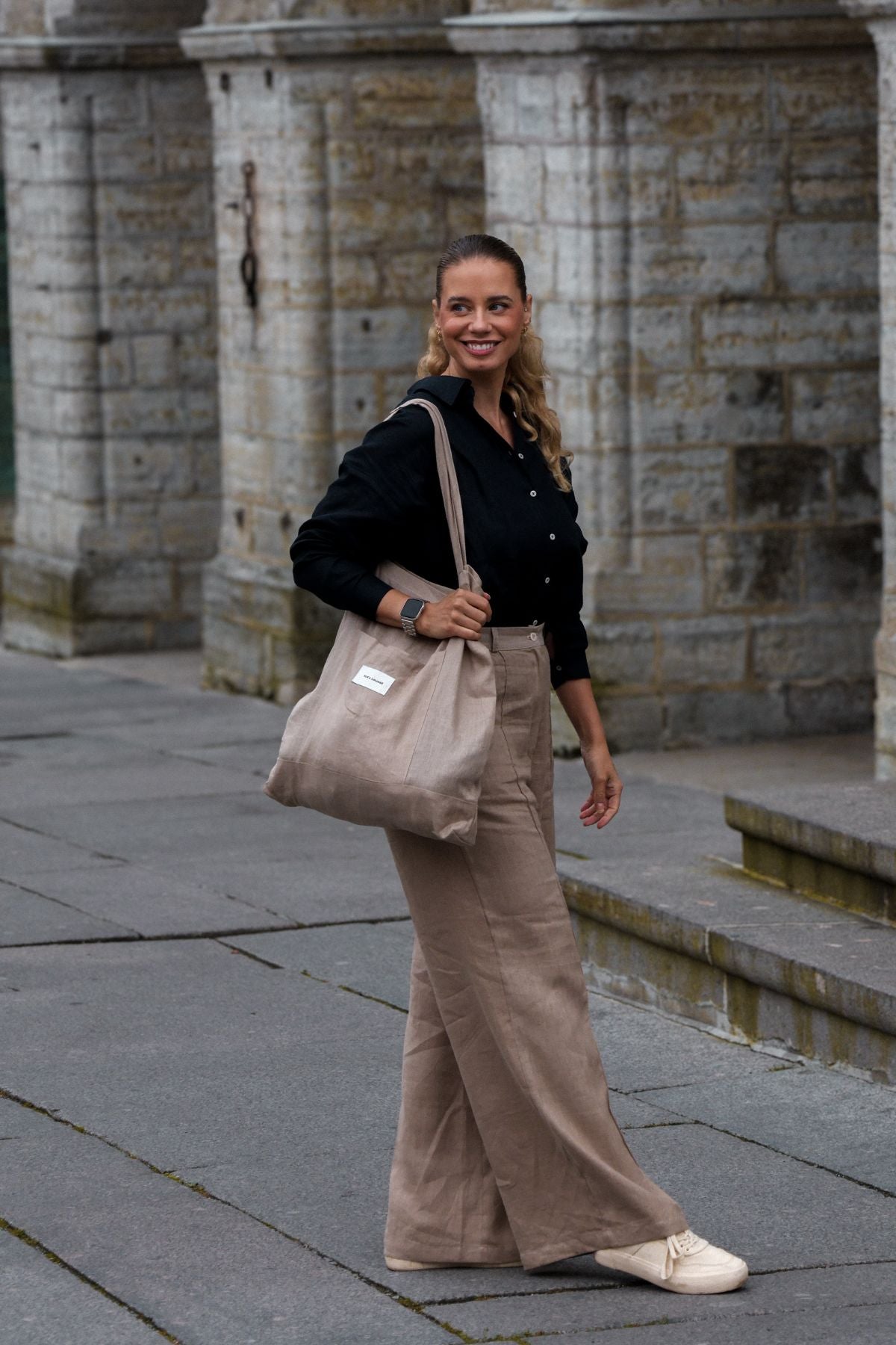 Outfit by Daniela | Linen wide-leg pants & Shirt with collar Deep blue