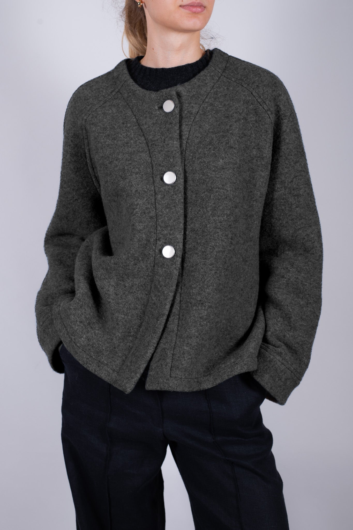 Damski wełniany krótki płaszcz Loose fit – Dark gray