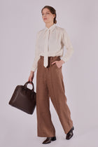 Women's organic cotton shirt with loose fit collar