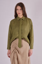 Dámská lněná košile s límečkem - loose fit