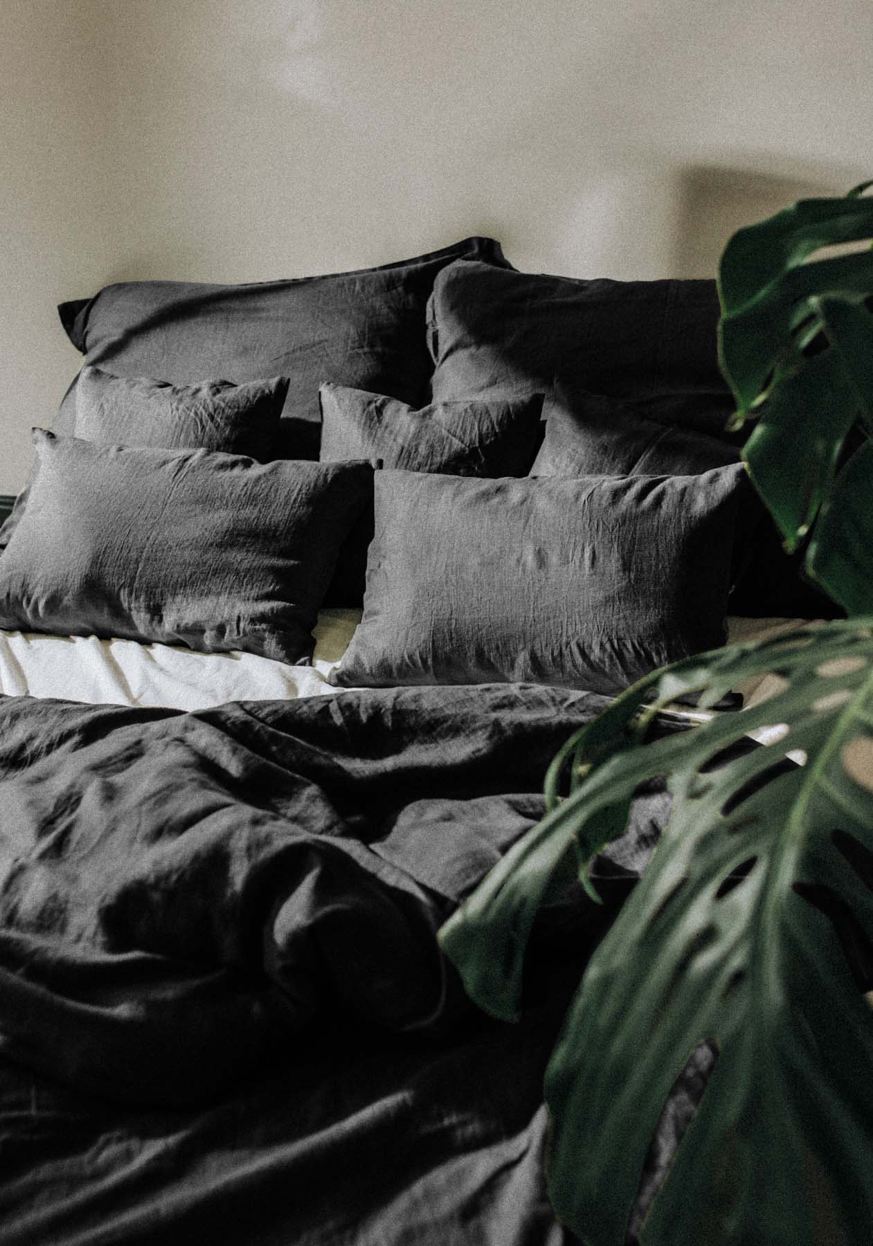 Deco & Home Linen Bedding Black