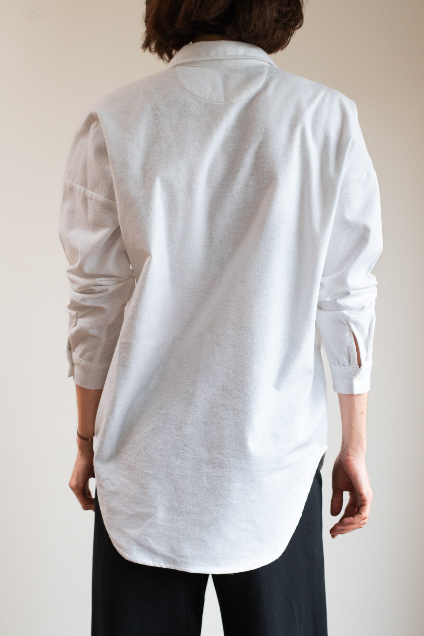 Damska koszula flanelowa z kołnierzykiem loose fit – White