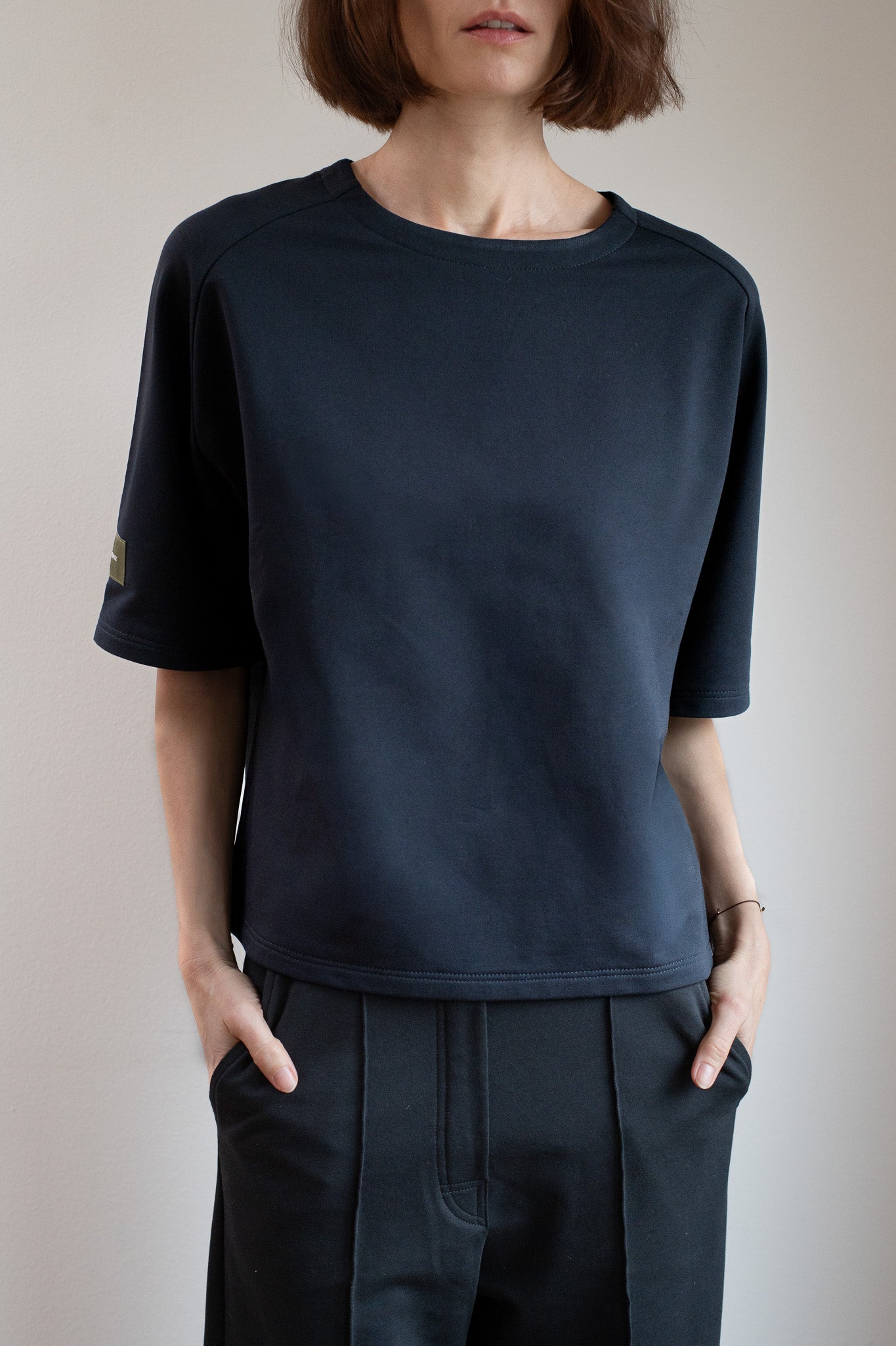 Dámske mikinové tričko z biobavlny - loose fit