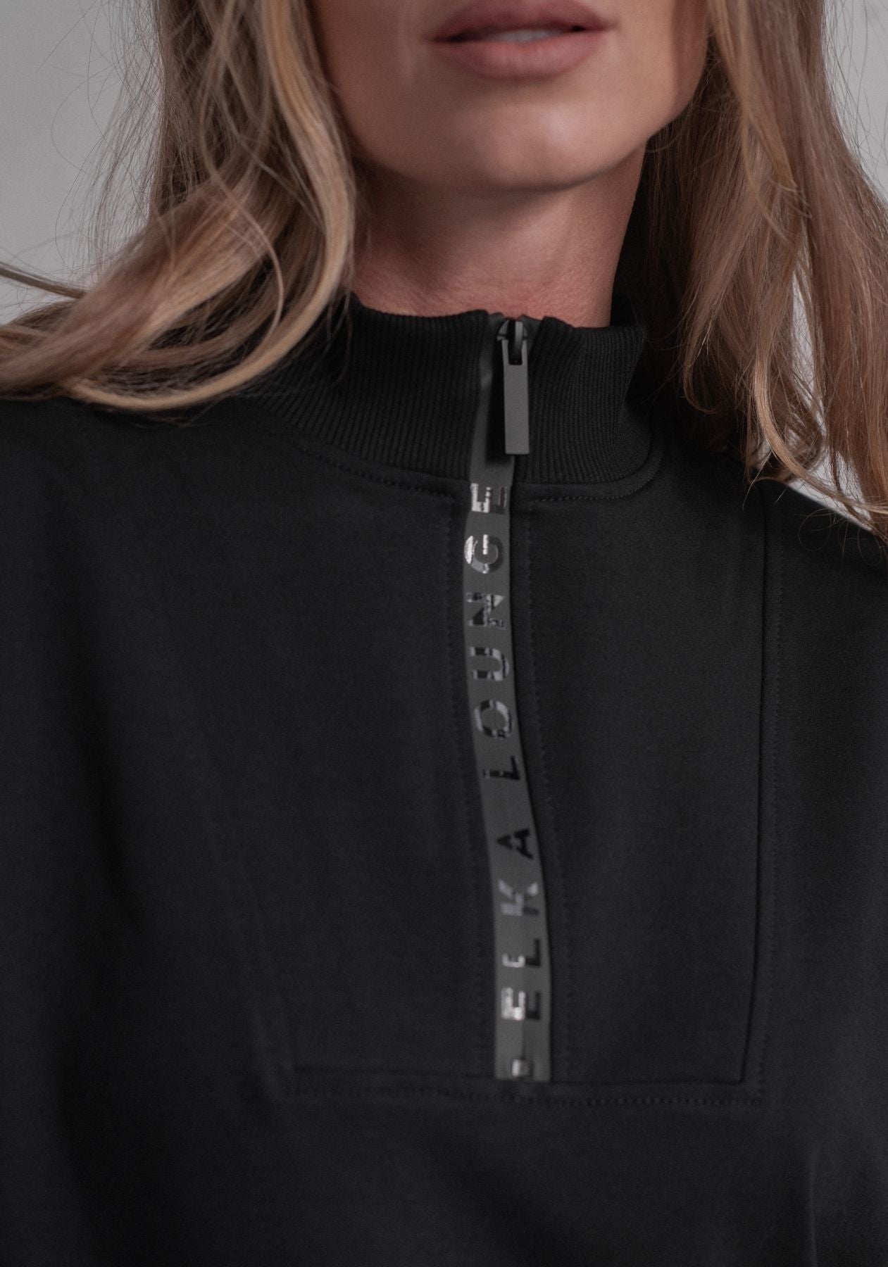 Dámska mikina Zip-up z biobavlny Black- loose fit