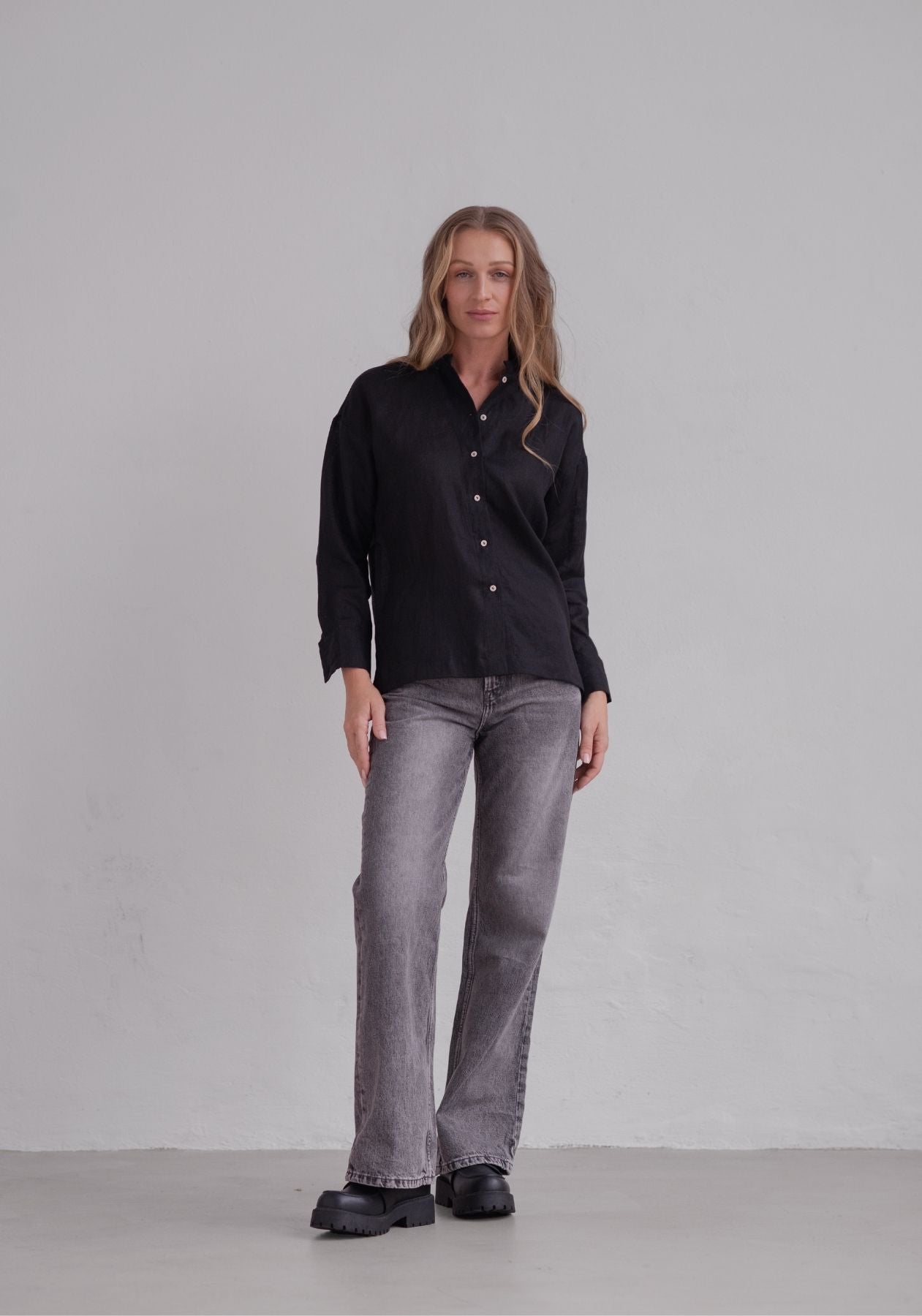 Women linen shirt regular fit Black