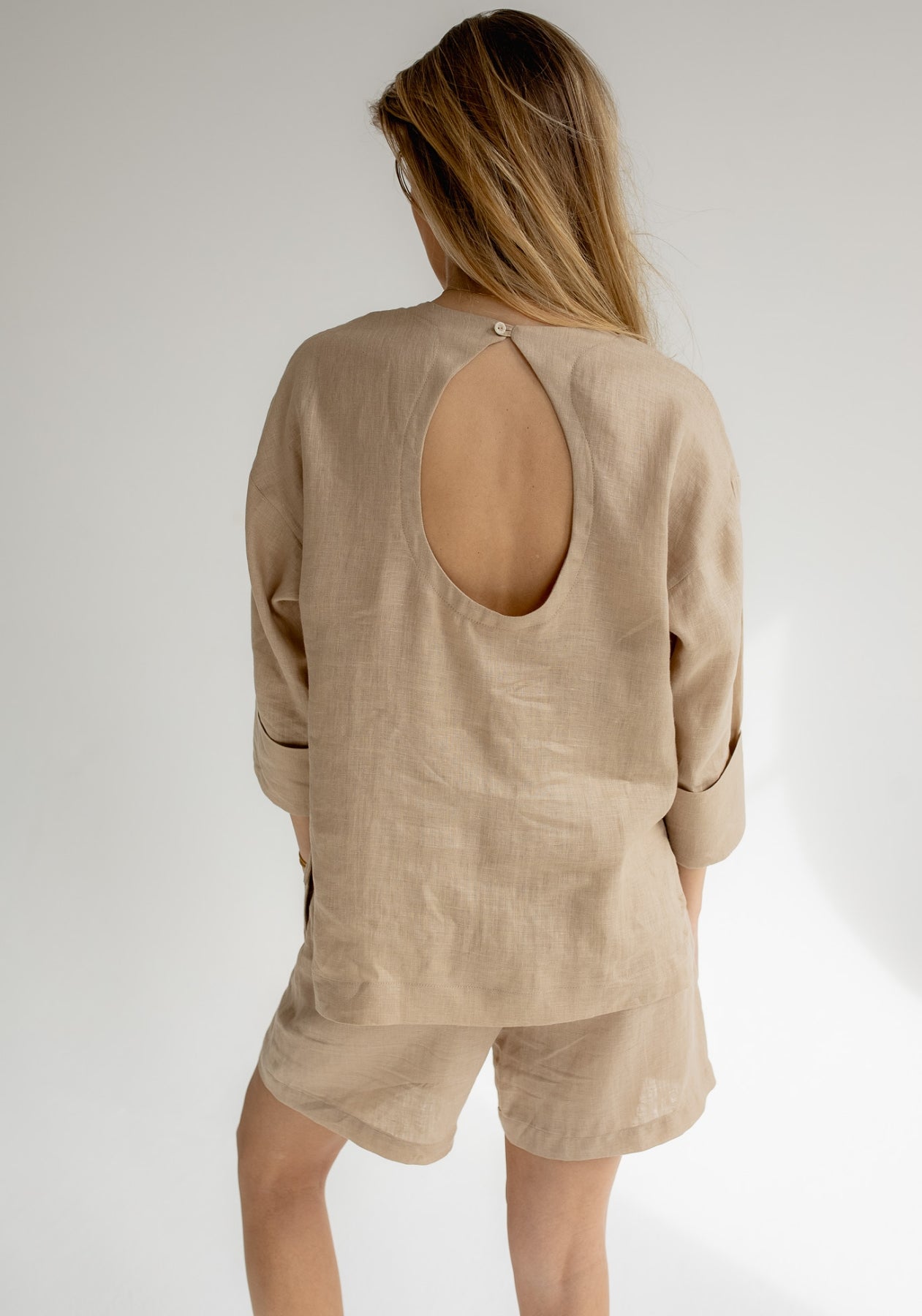 Women's linen top open back Beige natural